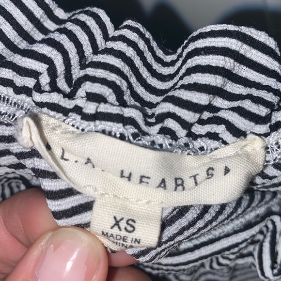 pacsun tank top with tie straps - Picture 3 of 3